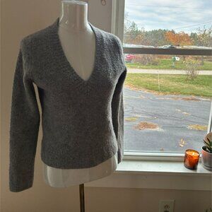 Everlane Grey Wool Blend V-Neck Sweater
